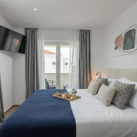 Ivona Excelsior Villa