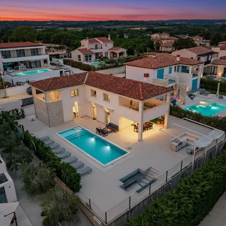 Willa Ivona - Managed By Excelsior Sveti Lovreč Pazenatički